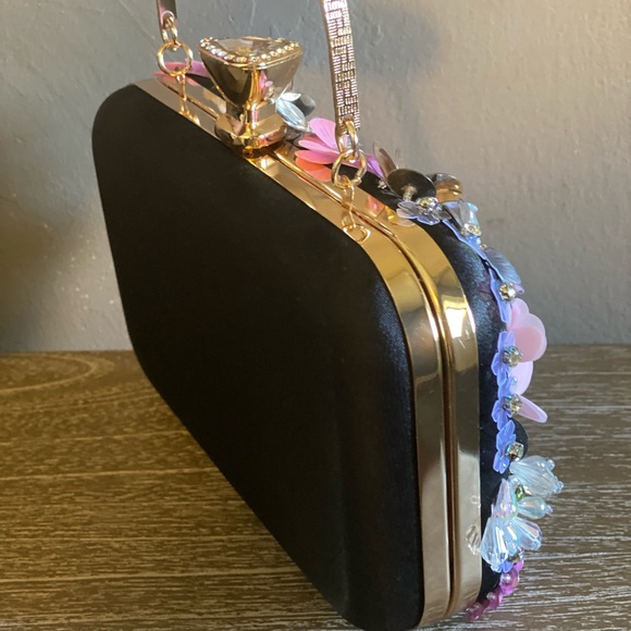 New Gorgeous Floral Clutch Box Bag Embellished - Picture 6 of 9